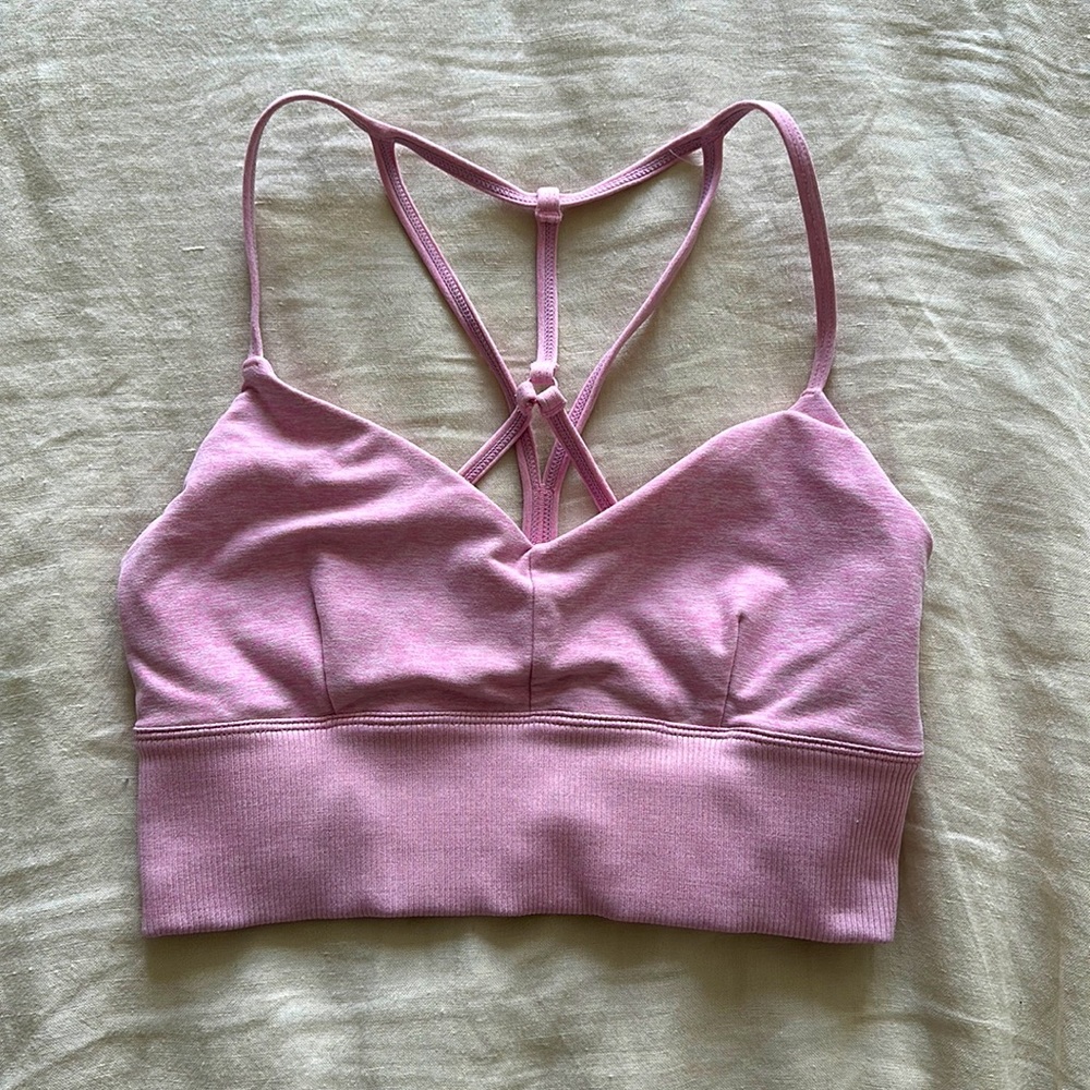 Alo Lavish Sports Bra - sugarplum pink